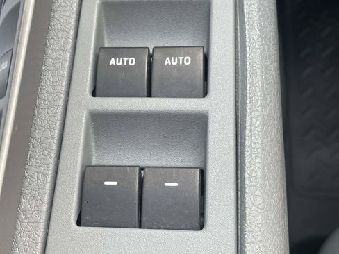 Used 2011 Ford F150 STX AWD/4WD image 34