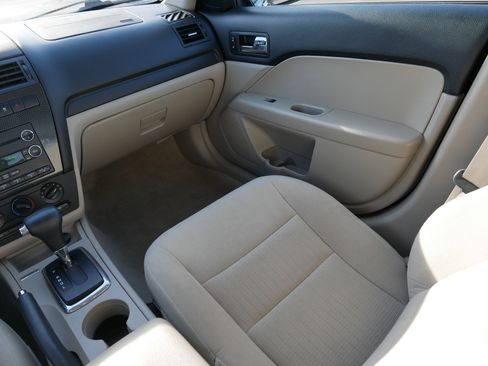 Used 2009 Ford Fusion SE image 11