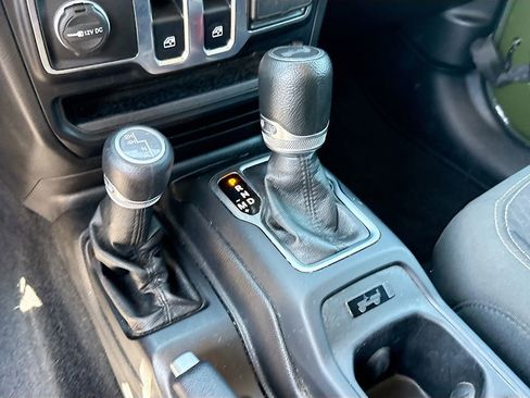 Used 2021 Jeep Wrangler Sport image 18