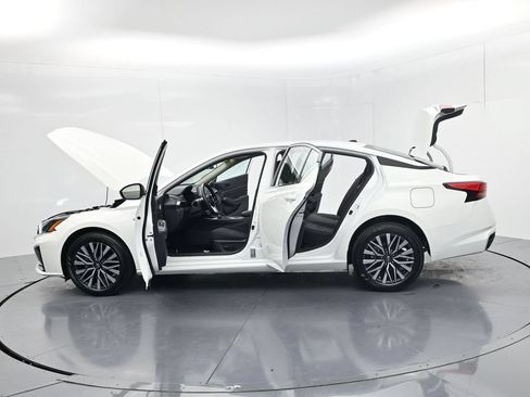 Used 2026 Nissan Altima 2.5 SV AWD/4WD image 64