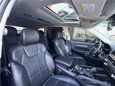 Used 2022 Kia Telluride EX w/ EX Premium Package FWD image 37