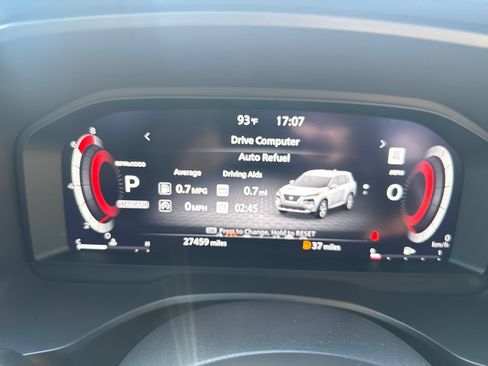 Certified 2023 Nissan Rogue Platinum FWD image 15