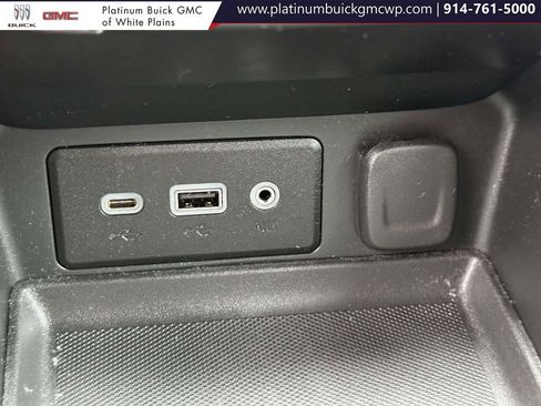 Used 2022 GMC Terrain SLE image 20