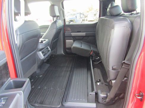 Used 2025 Ford F250 Lariat w/ Chrome Package image 35