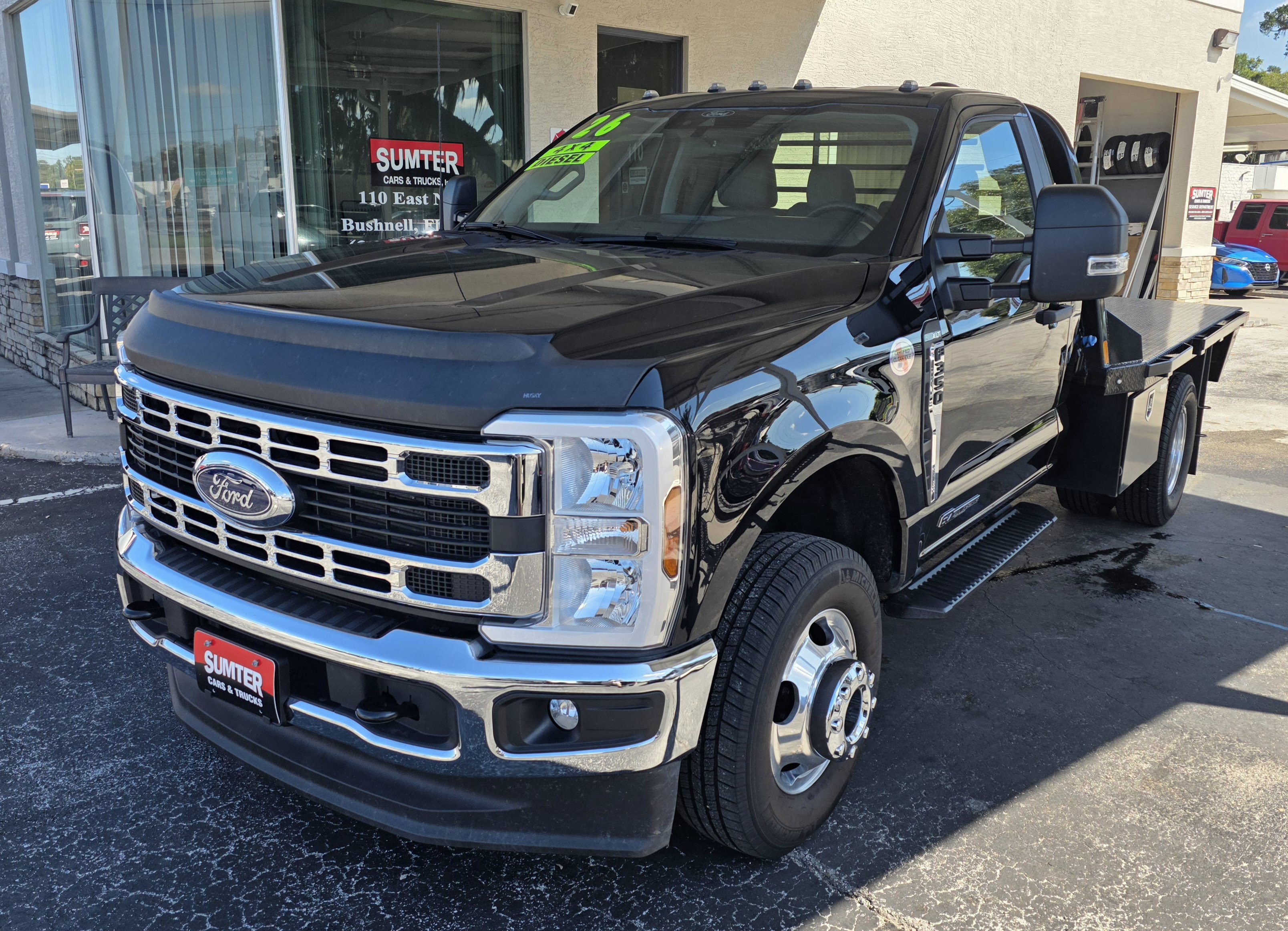 Used 2026 Ford F350 XLT w/ XLT Value Package AWD/4WD image 2