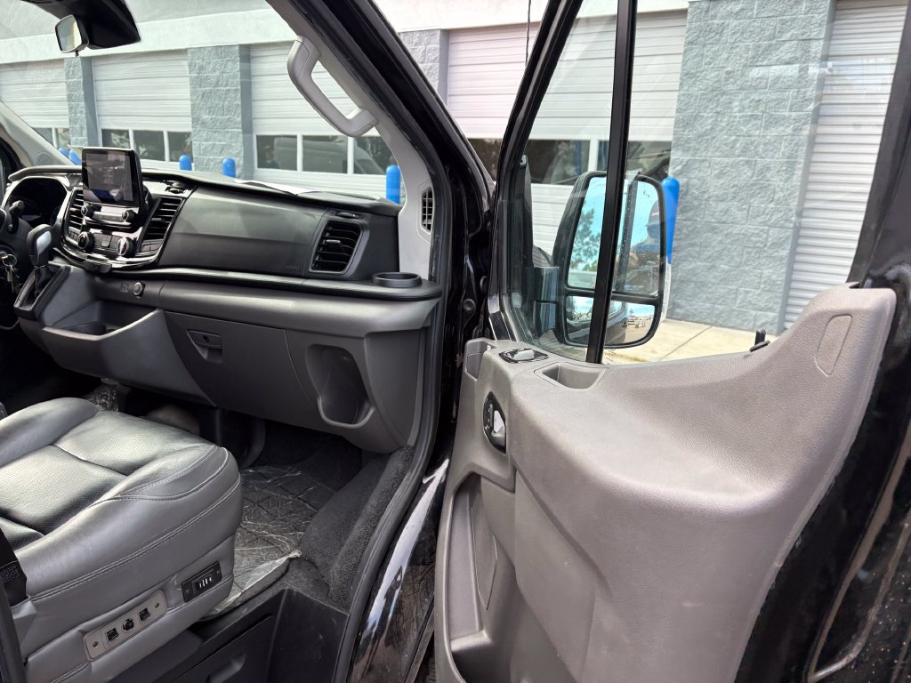 Used 2020 Ford Transit 150 Low Roof AWD w/ Exterior Upgrade Package image 29