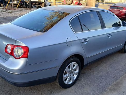 Used 2007 Volkswagen Passat 2.0T image 5
