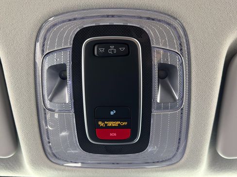 Used 2025 Hyundai Kona SEL image 33