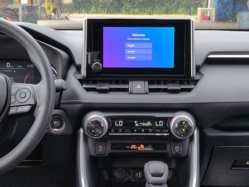 Certified 2024 Toyota RAV4 XLE w/ Convenience Package FWD image 18