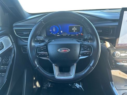 Used 2021 Ford Explorer Platinum w/ Equipment Group 601A image 14