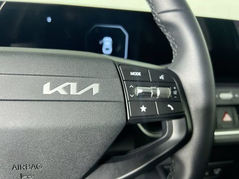 Certified 2025 Kia K4 EX FWD image 17