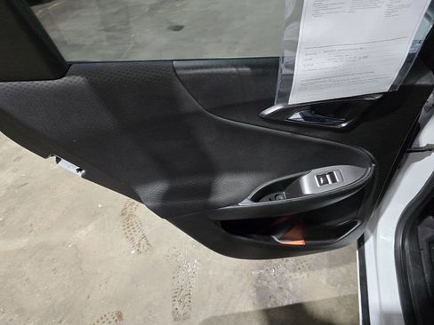 Used 2018 Chevrolet Malibu LT image 26