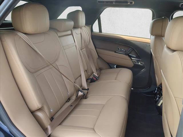 Used 2023 Land Rover Range Rover Sport SE AWD/4WD image 26