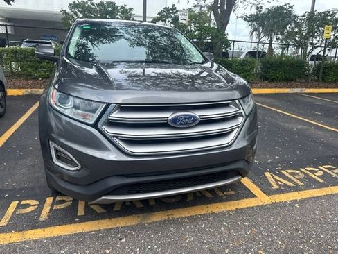 Used 2018 Ford Edge SEL w/ Equipment Group 201A AWD/4WD image 2