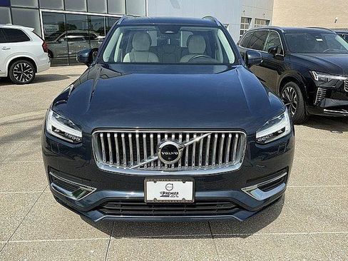 Used 2023 Volvo XC90 B6 Plus w/ Protection Package Premier AWD/4WD image 12