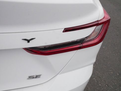 Certified 2025 Toyota Camry SE FWD image 17