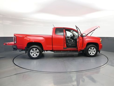 Used 2016 GMC Canyon SLE AWD/4WD image 40