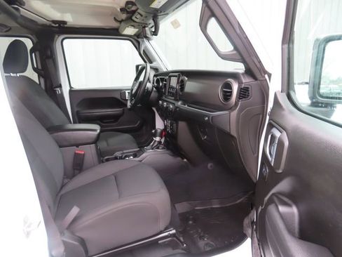 Used 2022 Jeep Gladiator Sport AWD/4WD image 24