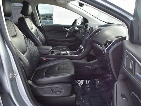 Used 2024 Ford Edge Titanium image 45