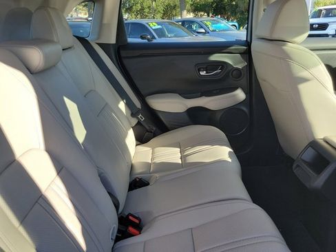 Certified 2024 Honda HR-V EX-L image 9