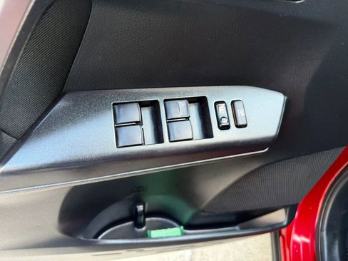 Used 2017 Toyota RAV4 LE image 8