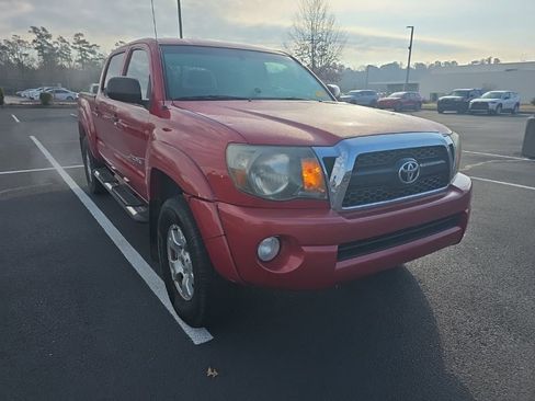 Used 2011 Toyota Tacoma PreRunner image 11