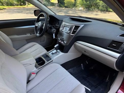 Used 2014 Subaru Outback 2.5i Premium w/ Popular Package #3 AWD/4WD image 15