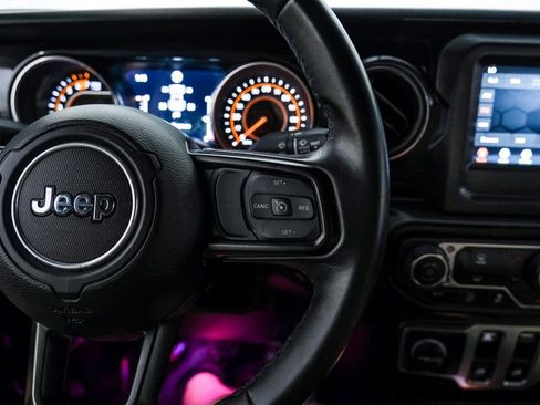 Used 2020 Jeep Wrangler Sport image 22