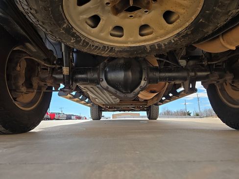 Used 2011 GMC Sierra 2500 SLT w/ SLT Convenience Package image 13