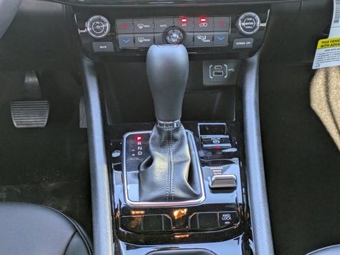 New 2026 Jeep Compass Latitude w/ Sun and Sound Group image 17