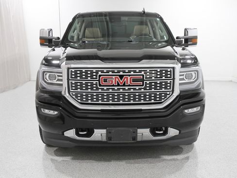 Used 2018 GMC Sierra 1500 Denali w/ Denali Ultimate Package image 2