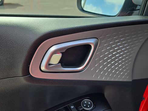 Certified 2022 Kia Soul X-Line FWD image 18