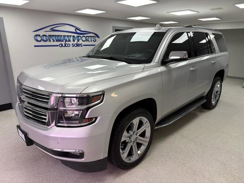 Used 2019 Chevrolet Tahoe Premier AWD/4WD image 2