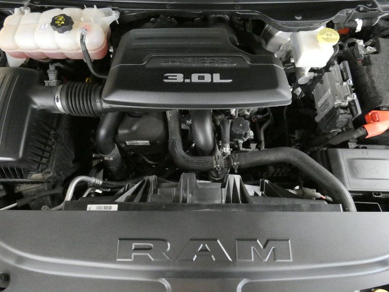 Used 2023 RAM 1500 Laramie AWD/4WD image 27