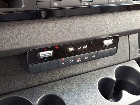 Used 2025 Mercedes-Benz Sprinter 2500 image 14