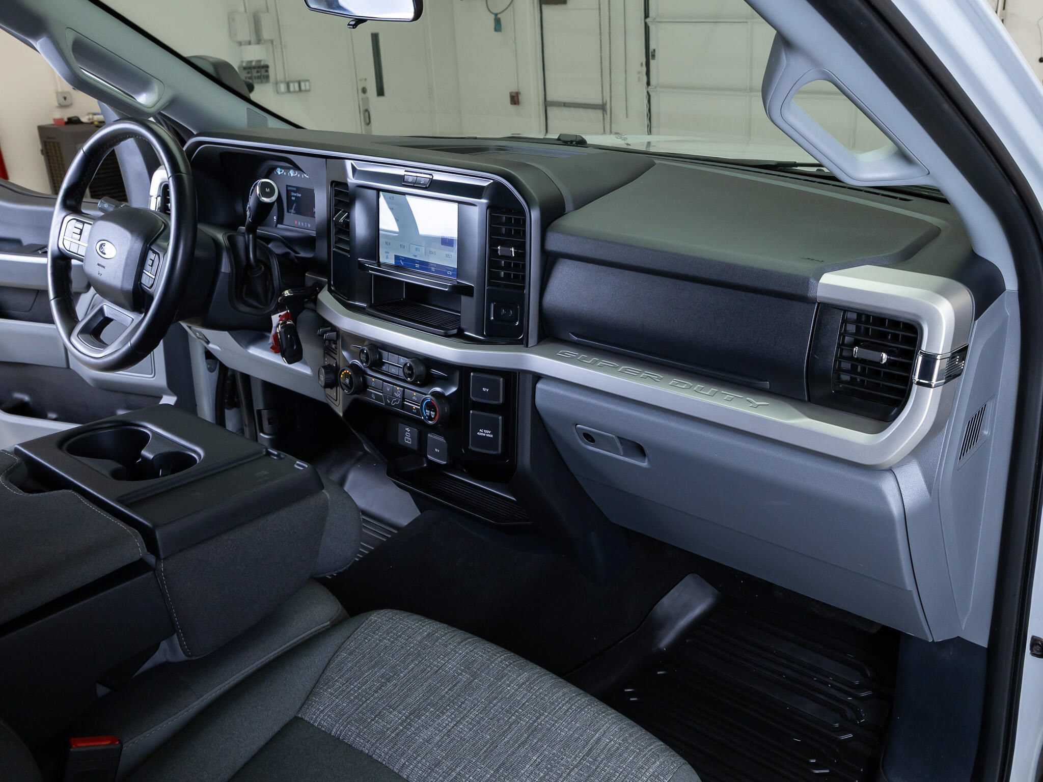 Used 2025 Ford F350 XLT AWD/4WD image 15
