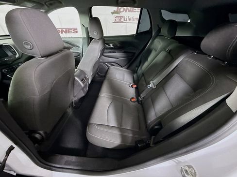 Used 2024 GMC Terrain SLE AWD/4WD image 25