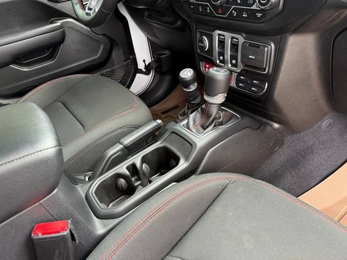 Used 2021 Jeep Wrangler Rubicon AWD/4WD image 44
