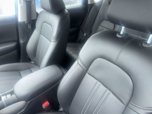 Used 2024 Honda HR-V EX-L image 8