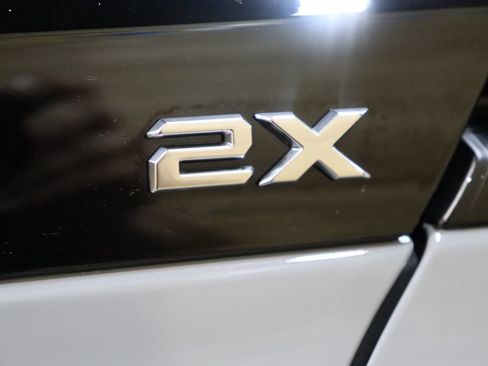 Used 2025 GMC Hummer EV 2X AWD/4WD image 19