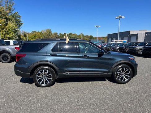 Certified 2022 Ford Explorer ST-Line image 6