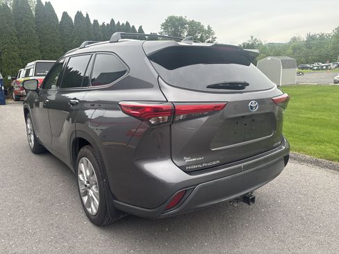 Used 2022 Toyota Highlander Limited AWD/4WD image 5