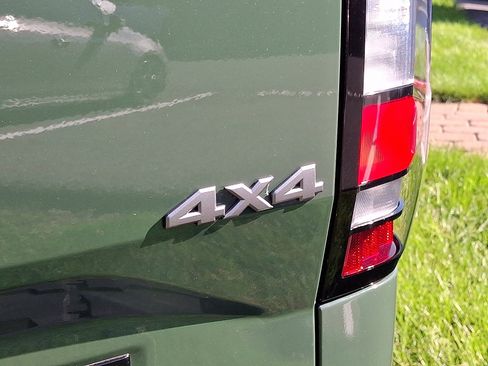 New 2026 Nissan Frontier SV w/ SV Convenience Package image 5