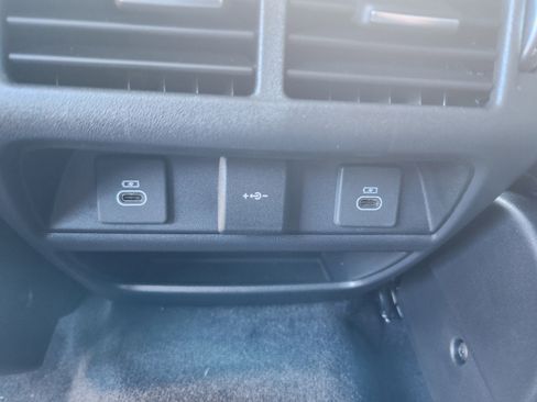 New 2024 Jaguar E-PACE R-Dynamic SE image 16