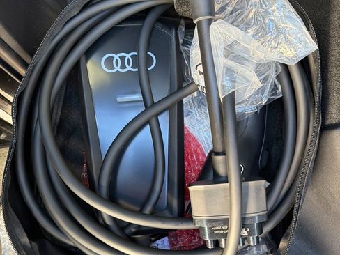 Used 2025 Audi Q6 e-tron Premium Plus w/ Premium Plus image 19