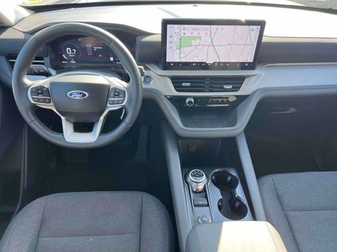 Used 2026 Ford Explorer Active AWD/4WD image 17