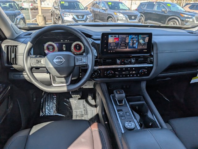 Used 2026 Nissan Pathfinder Platinum w/ Cargo Package AWD/4WD image 18