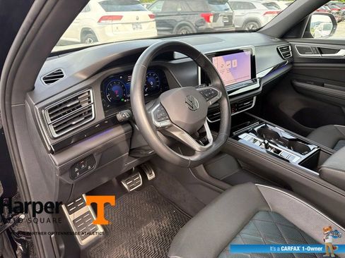 Used 2025 Volkswagen Atlas Cross Sport SEL Premium R-Line AWD/4WD image 14
