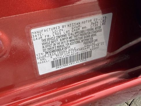 Used 2025 Nissan Versa SV FWD image 21
