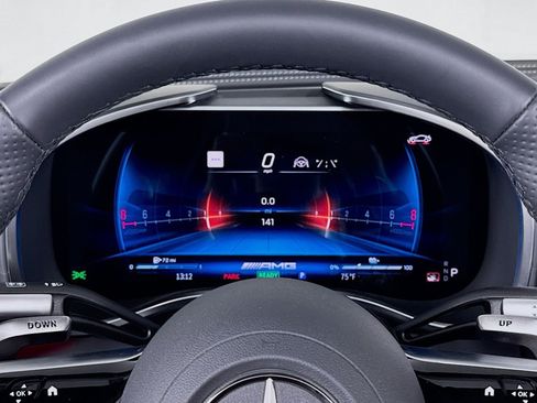 New 2025 Mercedes-Benz SL 63 AMG S e Performance 4MATIC image 19